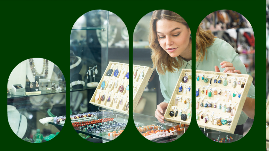 cliente olhando para bijuterias em loja